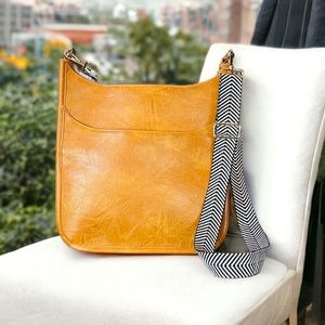 Saddle Brown Versatile Crossbody Shoulder Bag